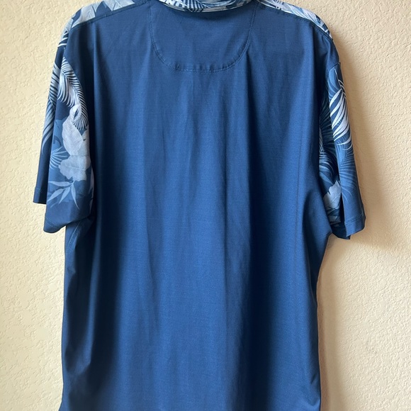 Caribbean Blue and White Tropical Polo - Picture 3 of 3